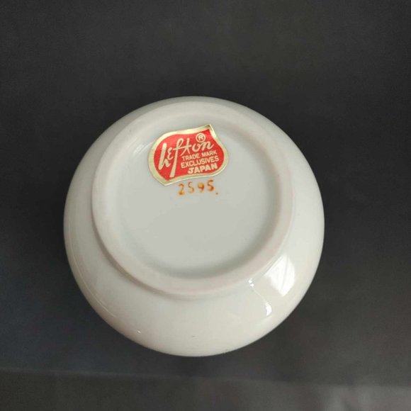 Vintage Lefton Cardinal Bud Vase Gold Trim Japan 2595 EUC 7" Bird Floral - Picture 8 of 9